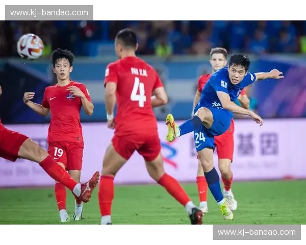 中超赛程全揭秘:掌握赛季节奏,开启足球激情之旅 中超赛程全揭秘:掌握赛季节奏,开启足球激情之旅